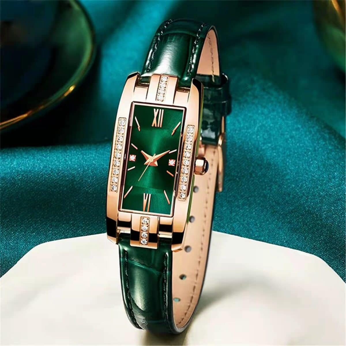 Wokai-high-quality-classic-retro-women-s-belt-quartz-square-green-quartz-watch-student-women-s-3